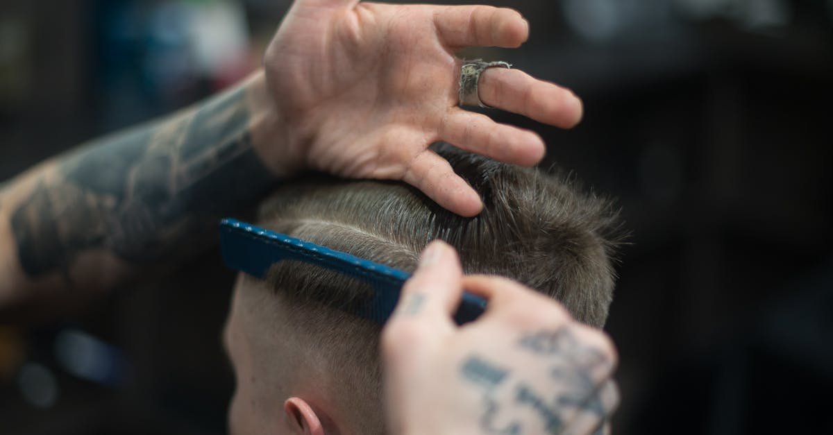 Zmień kierunek: boczny przedziałek w 3 minuty — objętość i styl bez wysiłku